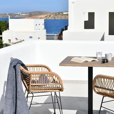 White Blossom Parikia (Paros)