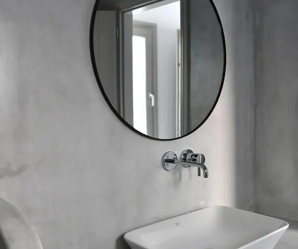 White Blossom * Parikia (Paros)